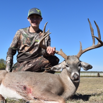 2016 Whitetail Hunts 082