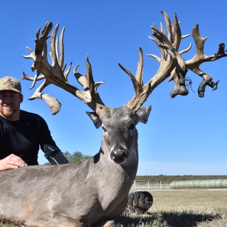 2016 Whitetail Hunts 091